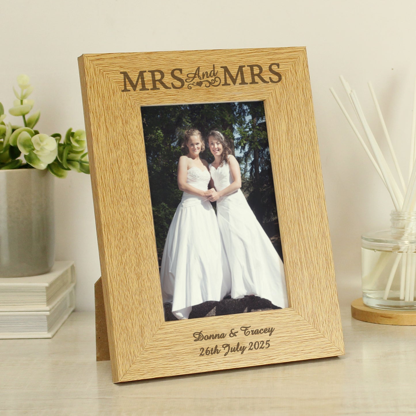 Personalised Oak Finish 6x4 Mrs & Mrs Photo Frame