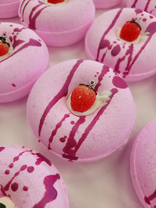 Strawberry Cheesecake Donut Fizzer